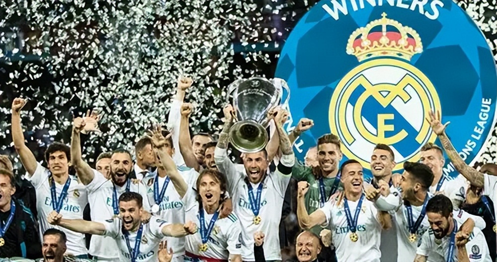 记者：若拜仁与埃贝尔分道扬镳，法鹰体育CEO克洛舍是潜在候选人.